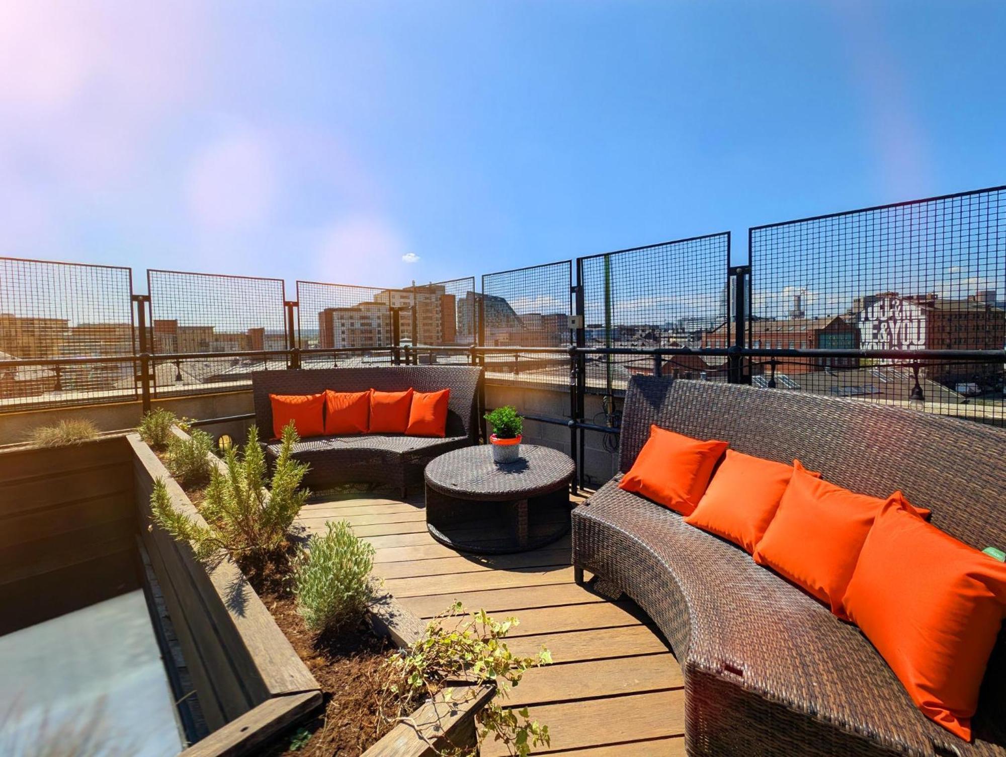 The Bells - Luxury Serviced Apartments Leeds  Exteriör bild