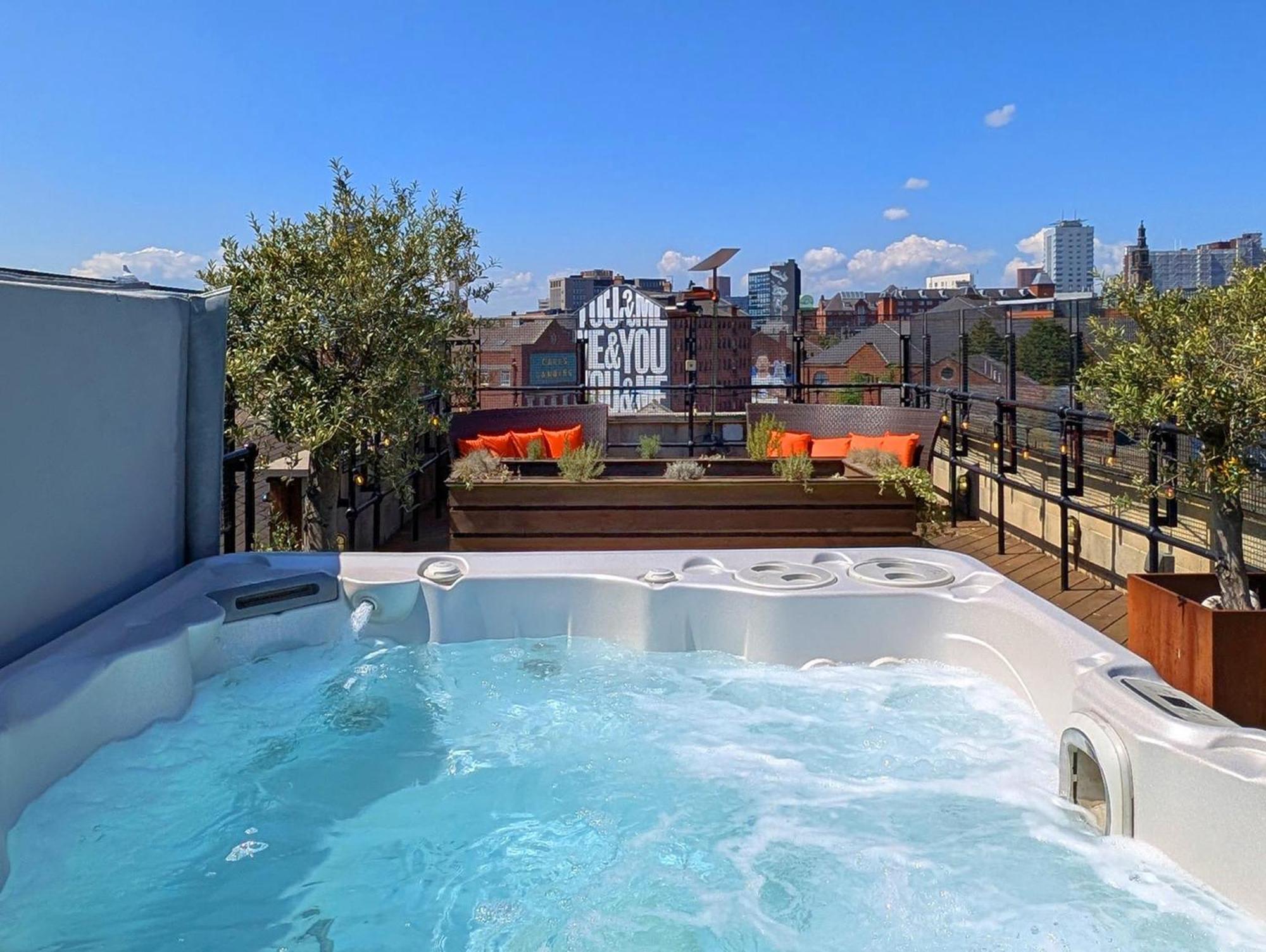 The Bells - Luxury Serviced Apartments Leeds  Exteriör bild
